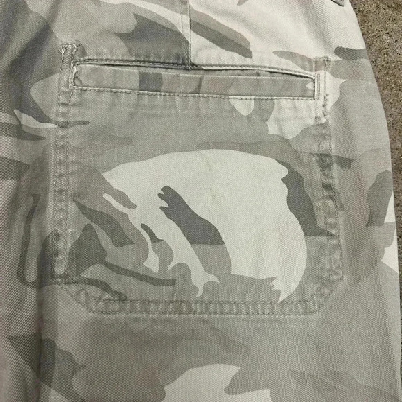 Vintage Wrangler White Camouflage  Reversible Cargo Shorts - Picture 4 of 7
